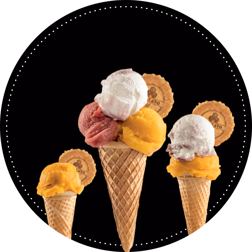 porcja mini, średnia z dwoma gałkami i duża z trzema gałkami lodów